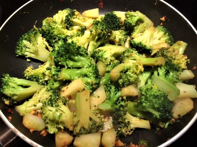 Broccoli met gember en sambal